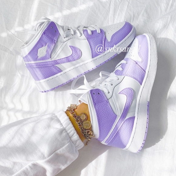 Nike custom air jordan 1 mid sneakers - Picture 2 of 4